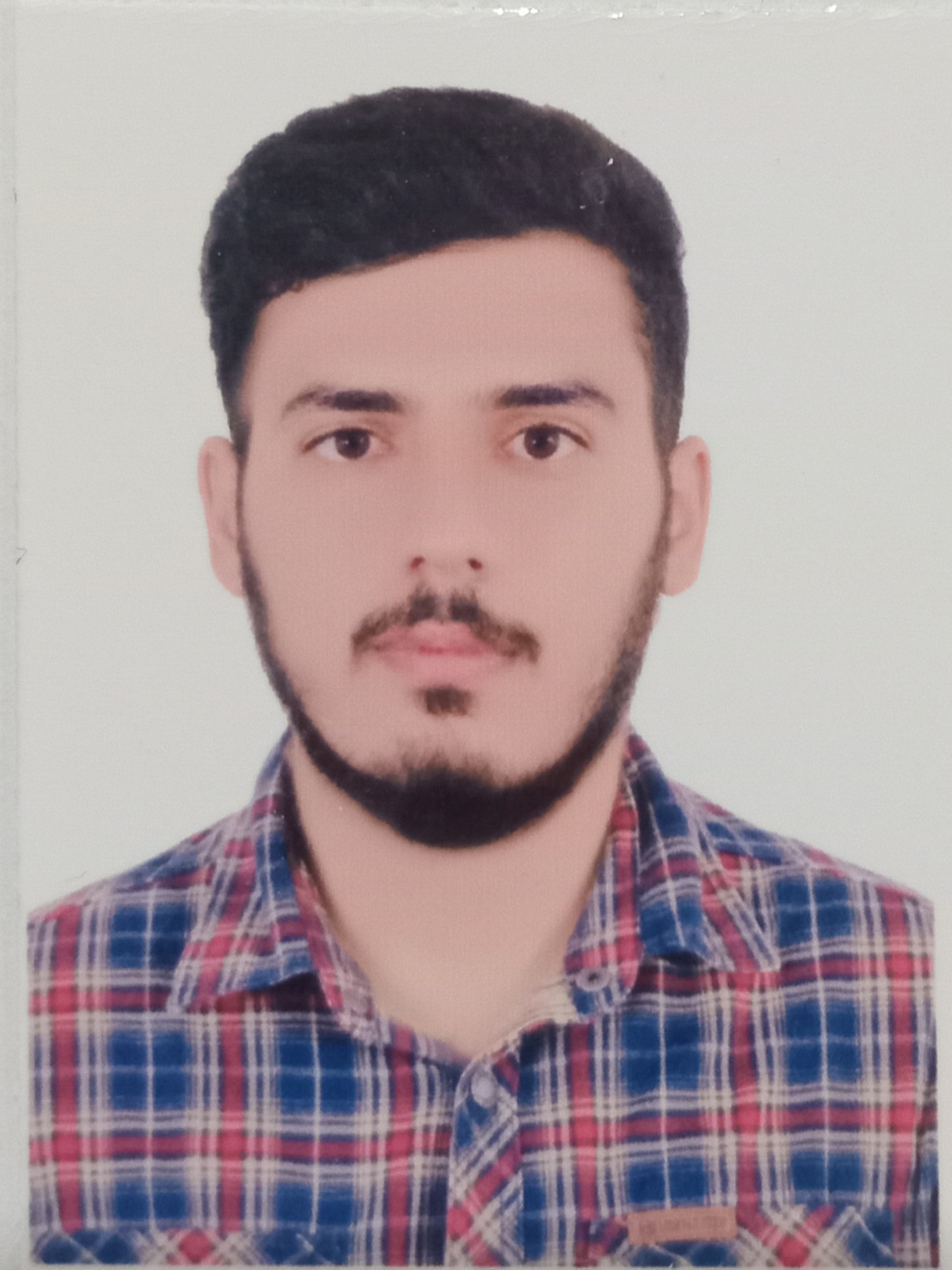 شاهین دلبازخو